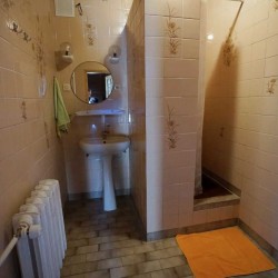 Hostel na Anhellego w Szczecinie zdjęcia łazienki